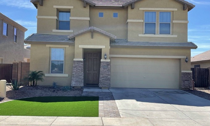 Maricopa House | Fully-Furnished 2400 Sq. Ft. House
