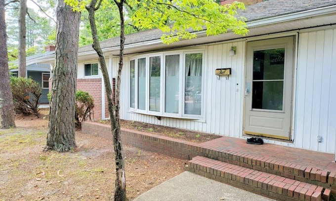 Salisbury House | Fully furnished 3-bedroom house sporting Queen-size beds in each room