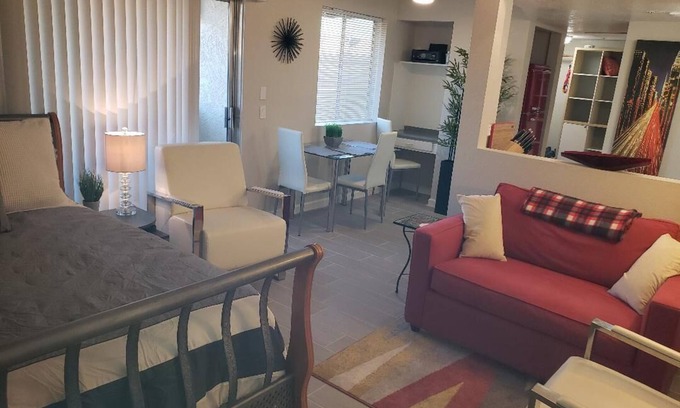 Surprise Apartment | Fully Furnished Condo-Heated Pool-Hot Tub Yr Rnd