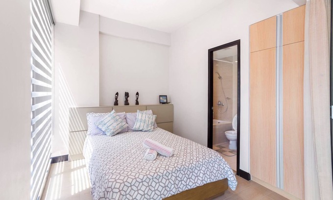 Cordova Condo | FULLY FURNISHED CONDO NEAR SHANGRILLA MACTAN & AIRPORT