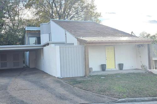 Vicksburg House | Fully Furnished Vicksburg Home Sleeps 10