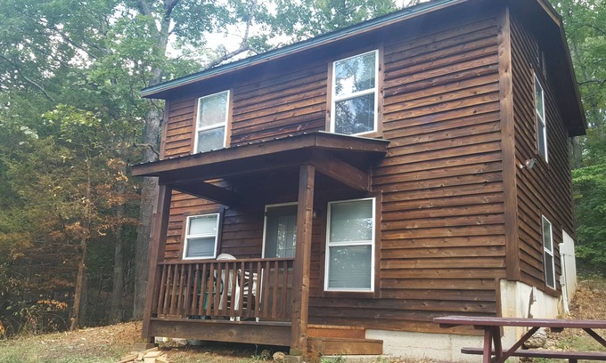 Bourbon Cottage | Fully modern 'rustic' cottage with hiking and floating oppurtunities nearby.