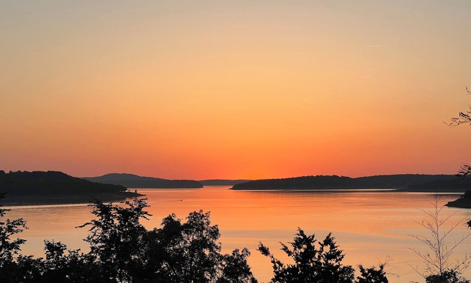 Lakeview House | Fully remodeled lake house with gorgeous views of Bull Shoals Lake!