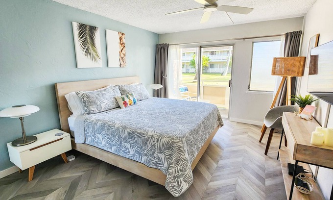 Wailua Condo | Fully Renovated 1BR/1BA condo w/AC. Short walk to beach & Coconut Marketplace!