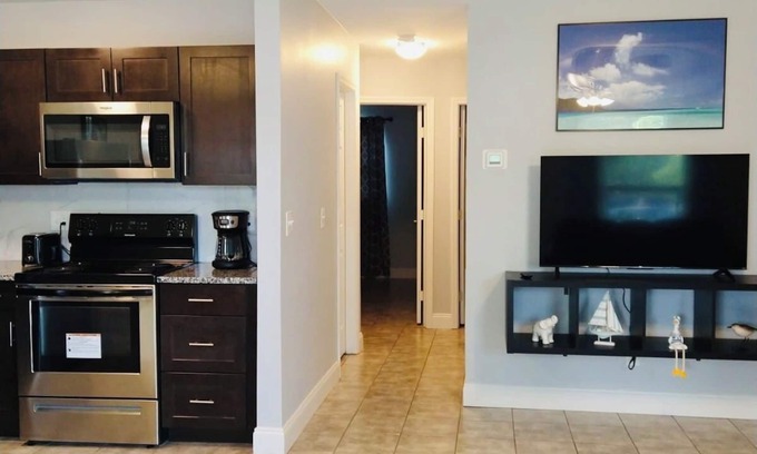 Highpoint Apartment | Fully Renovated Apt B in Clearwater