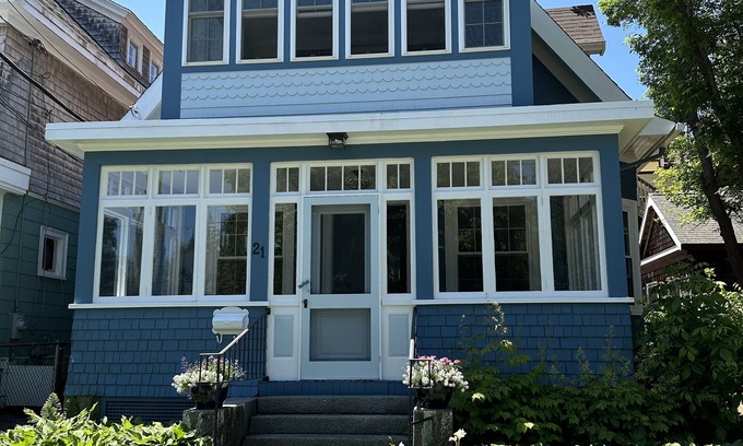 Bar Harbor Cottage | Fully updated home-quiet street right in downtown Bar Harbor-off street parking