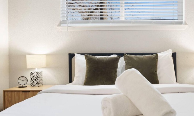 Cherrywood Apartment | Fun For All in Modern Apt! Pool + Grill + Dog Park