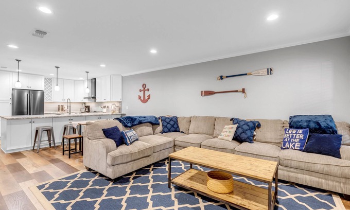 Granite Shoals Condo | Fun in the Sun on LBJ