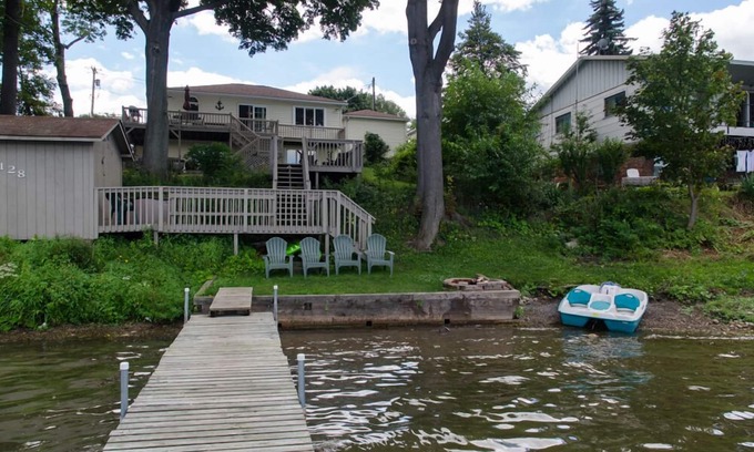 Penn Yan House | Fun in the Sun - Walk Into Town on Keuka's East Side