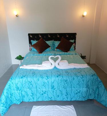 Downtown Krabi Hotel | Funky Crab The River