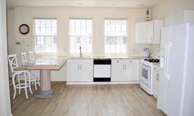 Townsend's Inlet House | Furbaby Friendly! Beach House!