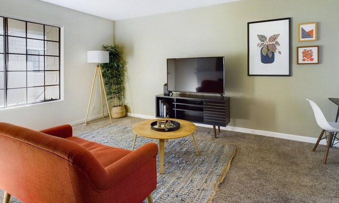 Walnut Creek Apartment | Furnished 1BR in Walnut Creek, Pool + Parking