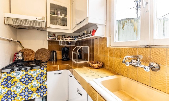 Moda Apartment | Furnished and Spacious Flat in Central Kadikoy