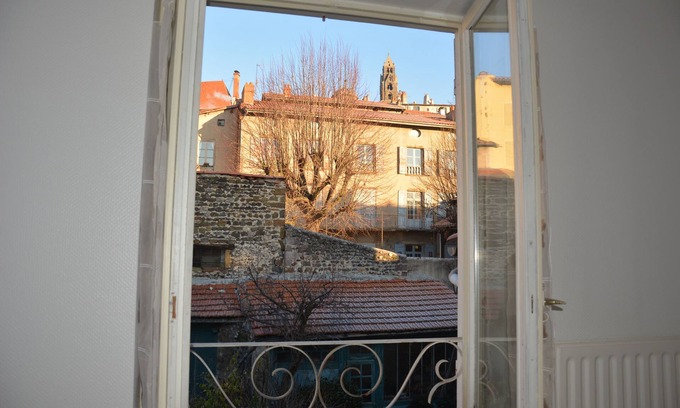 Le Puy-en-Velay Apartment | Furnished apartment completely renovated in downtown Puy with wifi