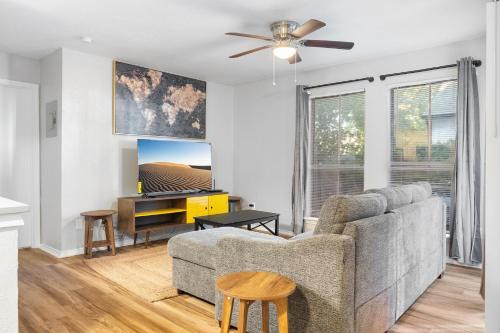 University Hills and Windsor Park Apartment | Furnished Apartments in University Hills