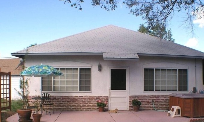 Tyrone Cottage | Furnished Cottage in Historic Silver City