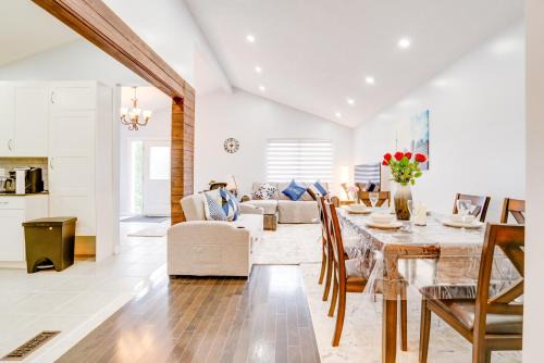 Pickering Villa | Furnished Family Home near Toronto - Great Location Game Room - Backyard - Parking & Self Checkin