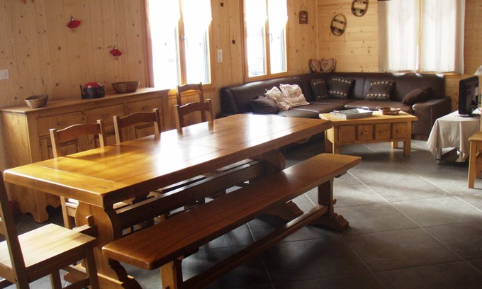 Chapelle-des-Bois Cottage | Furnished tourist accommodation, 8/10 pers. 3 stars, in Chapelle des Bois