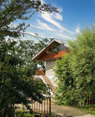 Bir House | FursatGhar
