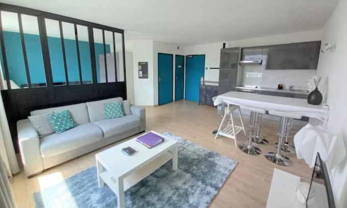 Chasseneuil-du-Poitou Apartment | ★ FUTUROSCOPE: BRIGHT APARTMENT OF 40M2 ★