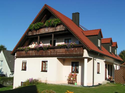 Neualbenreuth Apartment | Gästehaus Gertraud