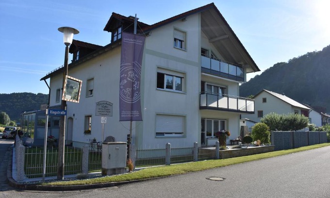 Enkering House | Gästehaus Lehr