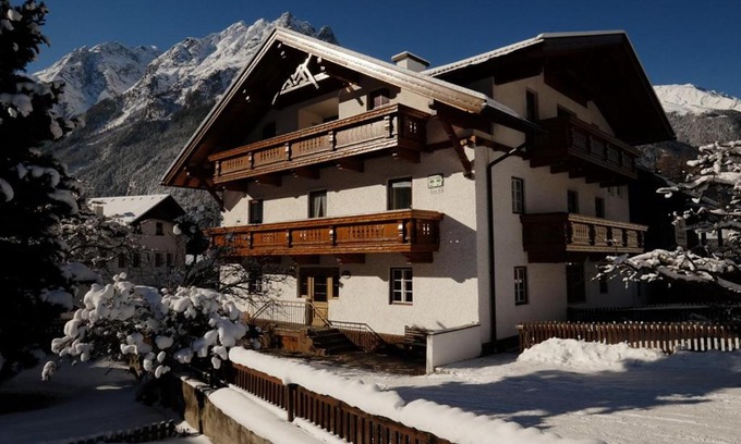 Unterlaengenfeld Bed & Breakfast | Gästehaus Schöpf Elsa