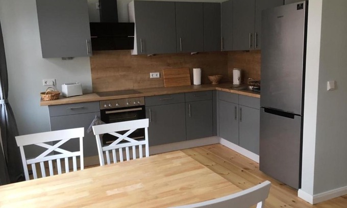 Neuruppin Apartment | Gästewohnung Glasgow