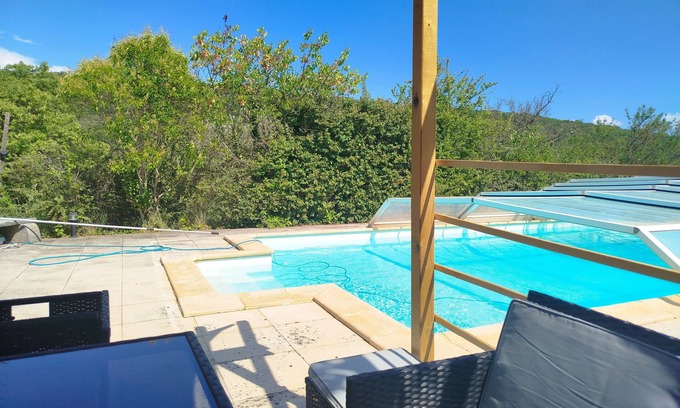 Villeneuve-de-Berg Apartment | Gîte 2 places Vallée de l'Ibie - South Ardèche in a quiet area with swimming pool