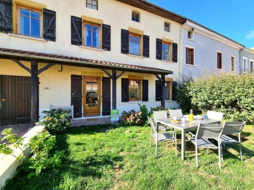 Saint-Haon-le-Chatel House | Gîte 3 épis pour 6 pers., animaux admis, Saint-Haon-le-Châtel - FR-1-496-371