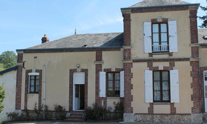 Les Ressuintes House | Gîte 5 pers avec jardin clos et barbecue, nature et détente à Les Ressuintes, proche La Ferté-Vidame - FR-1-581-37