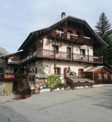 Vallouise-Pelvoux House | Gîte Auberge La Blanche