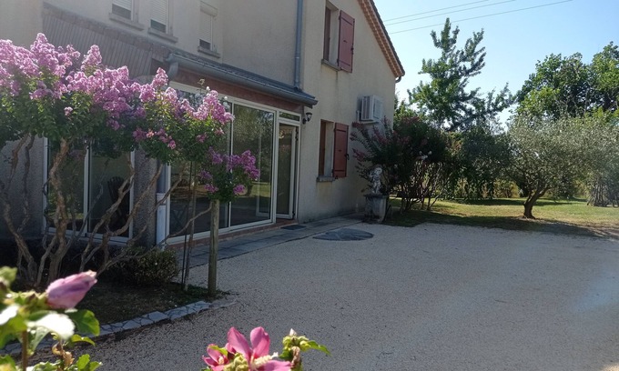 Lablachere House | Gîte Avec Terrain Arboré Pour 4 à 6 Personnes en sud Ardèche à Lablachère