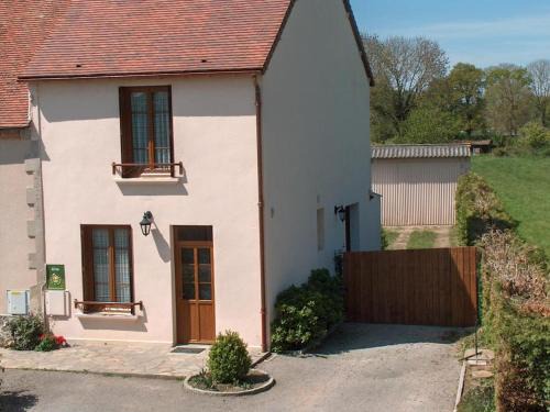 Target House | Gîte charmant avec piscine, 2 chambres, proche randonnées et loisirs à Target - FR-1-489-273