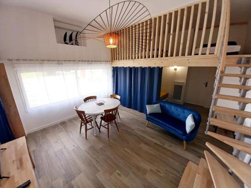 Les Herbiers Apartment | Gîte 'Chez Joseph et Cie' -8 mn du Puy du Fou