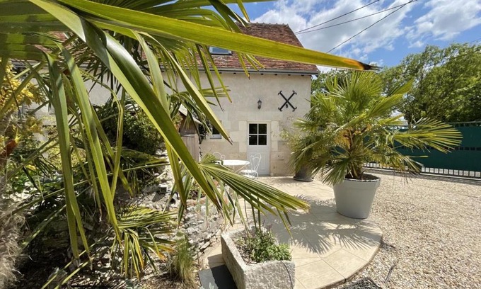 Cigogne House | Gîte confort aux portes des châteaux, jardin, terrasse, WIFI, vélos, proche A85 et balades nature - FR-1-381-502
