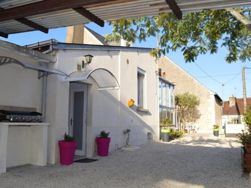 Saint-Avertin House | Gîte confortable avec jardin, proche de Tours, idéal pour familles, animaux acceptés. - FR-1-381-47