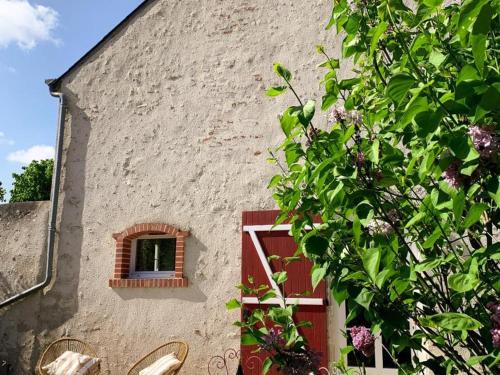 Saint-Claude-de-Diray House | Gîte cosy avec terrasse privative, parking et WiFi - FR-1-491-443