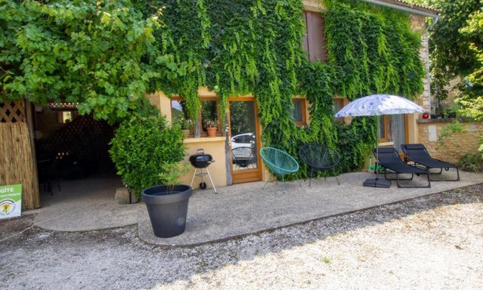 Daglan House | Gîte cosy avec cheminée et terrasse couverte au cœur du Périgord Noir - FR-1-616-275