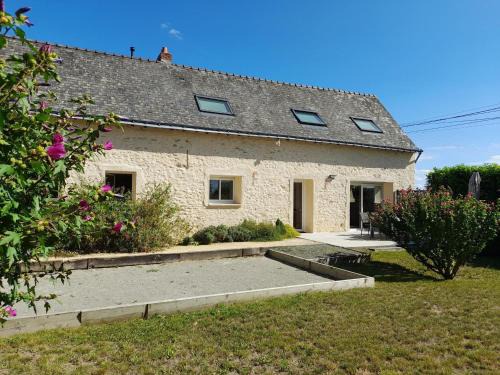 Corze House | Gîte de charme rénové avec jardin clos, baignoire balnéo et proche d'Angers - FR-1-622-27