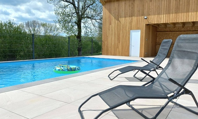 Paulhenc House | Gîte de Groupe 12 Personne