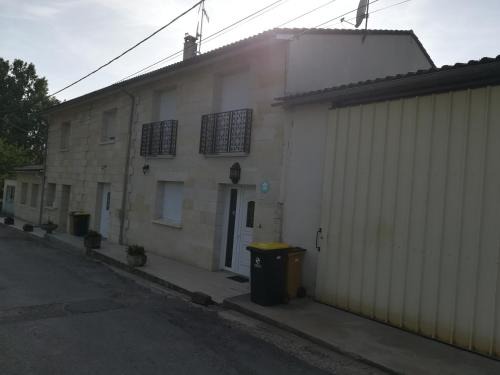 Lussac House | Gîte du vignoble Sidky