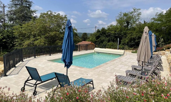 La Fagette House | Gîte familial avec piscine commune, WiFi et animaux acceptés au cœur du Périgord - FR-1-616-288