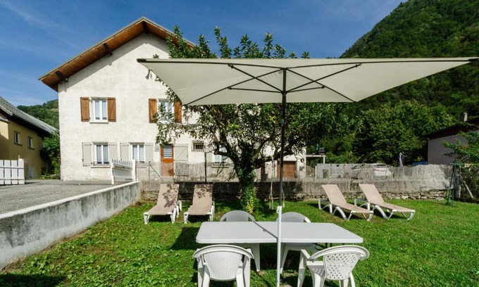 Saint-Martin-sur-la-Chambre Apartment | Gîte Zen Attitude