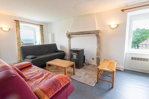 Saint-Paul-le-Froid House | Gîte Gîte de l'Ancien Presbytère 6/8 personnes