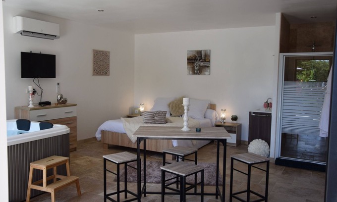 Beynac-et-Cazenac Cottage | Gîte L'Étoile Spa avec Jaccuzi