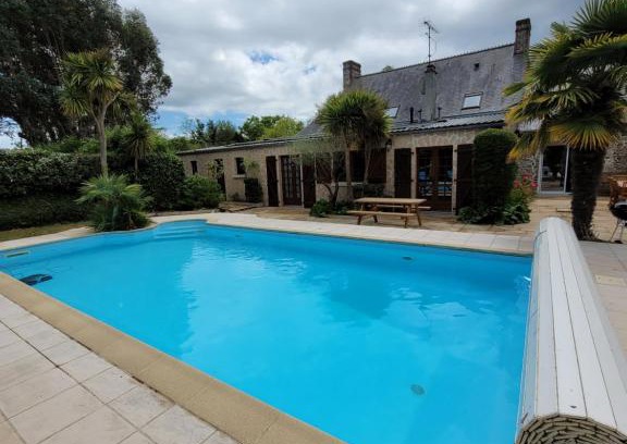 Gouville-sur-Mer House | Gîte La Maison de Gouville, avec piscine et SPA, proche mer