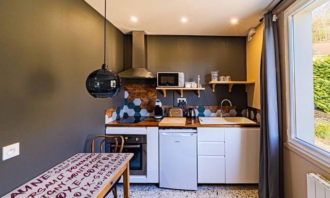 Saint-Romain Apartment | Gîte "Le Minéral" - 2 pers - 3* - 10 min from Beaune