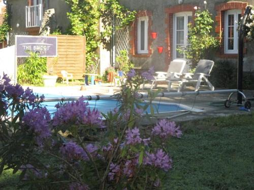 Frossay Apartment | Gîte LES HORTENSIAS 4 étoiles avec piscine