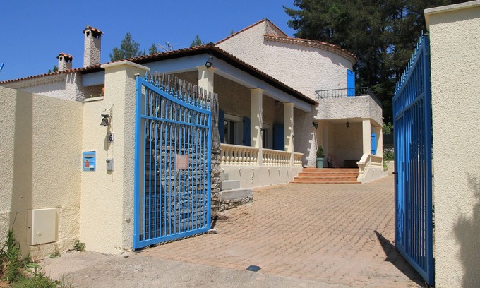 Laroque Apartment | Gîte les iris à la porte des Cévennes near montpellier